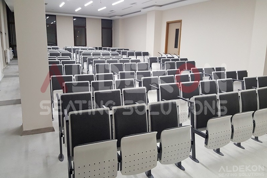 مدرسة جاغلايان ممدوح جولسيرين الابتدائية في بورصة