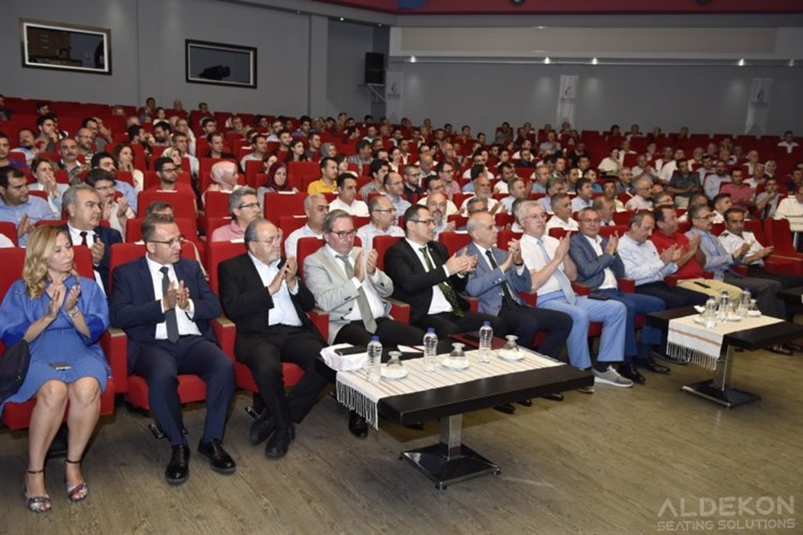 جامعة جلال بايار مانيسا